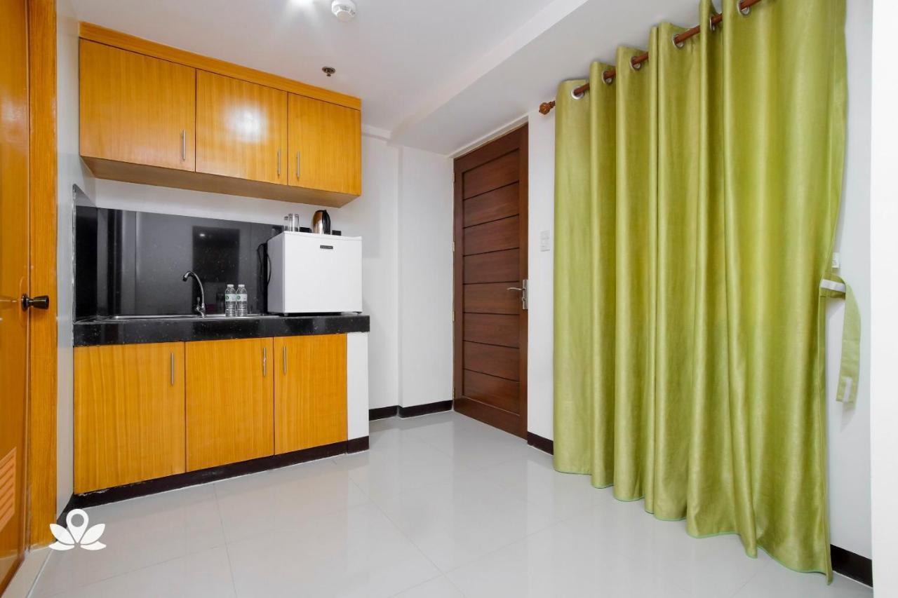 Zen Rooms Time Travellers Makati Makati City Exterior foto